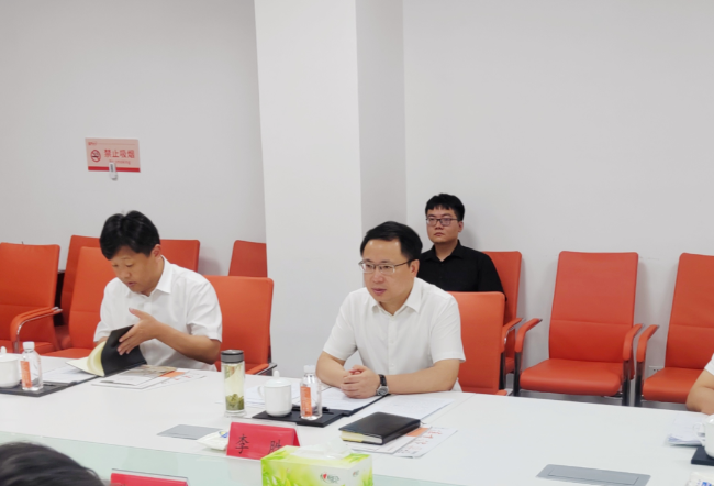新沂市委书记、市长李胜光临beat365铝材（江苏二厂）调研领导